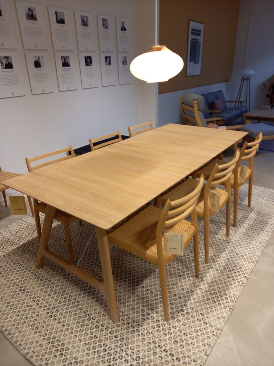 Andersen Furniture T7 spisebord